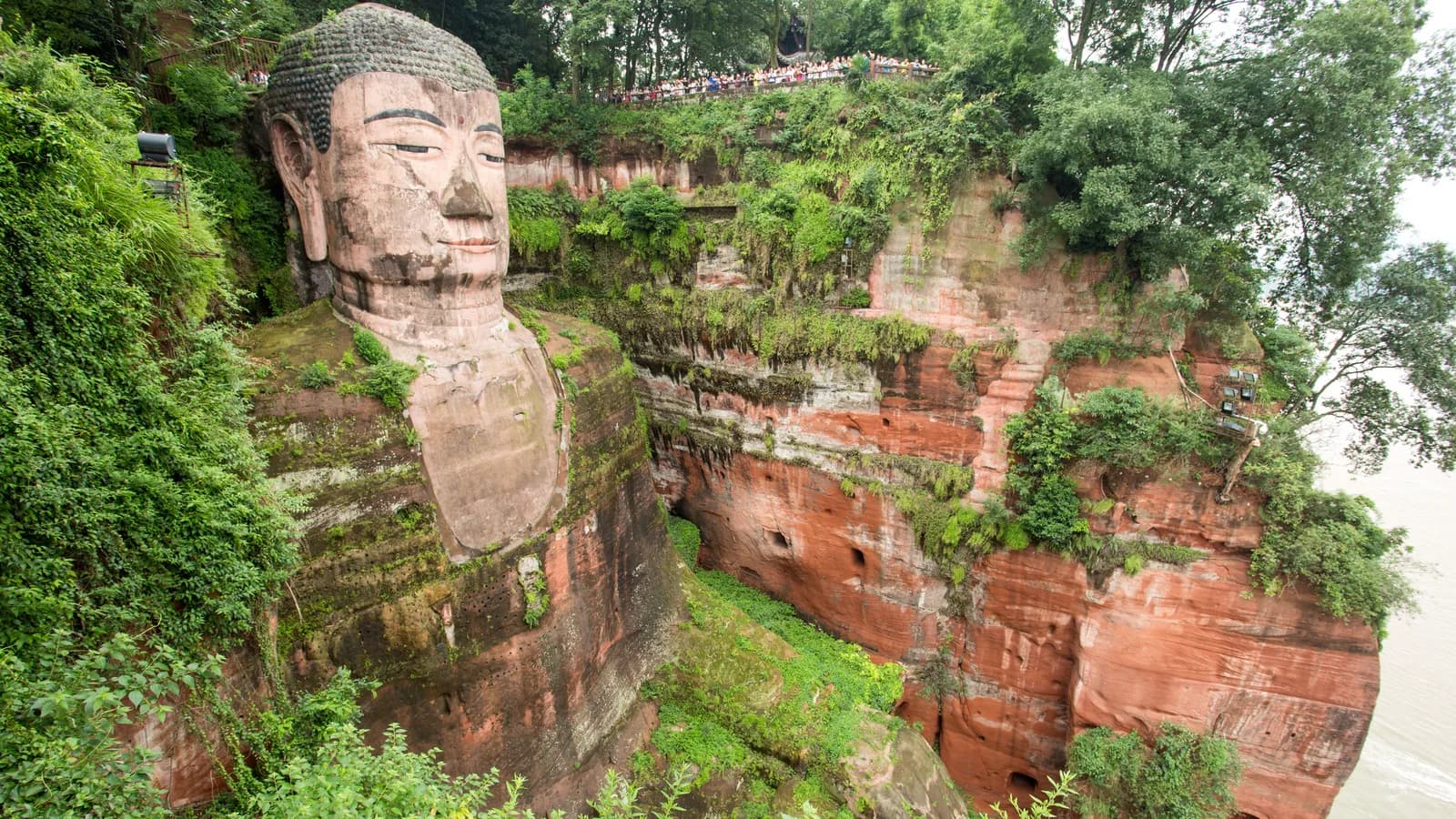 Leshan Day Trip from Chengdu: The Giant Buddha, the Boat Question and China's Quietest Great Food City